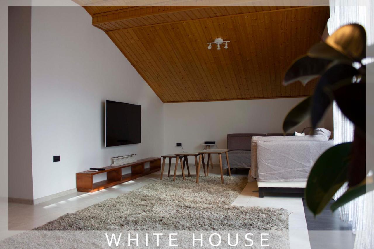 White House Βίλα Τυφλίδα Εξωτερικό φωτογραφία