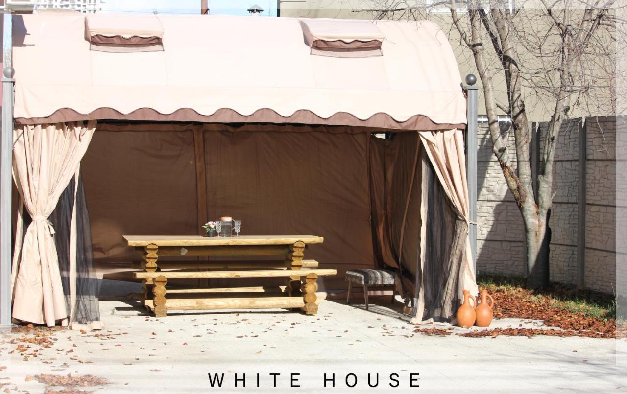 White House Βίλα Τυφλίδα Εξωτερικό φωτογραφία